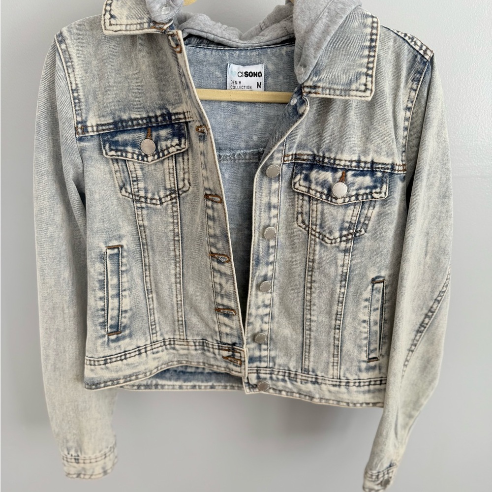 Ci Sono Blue Jean Jacket Classic Distressed Design